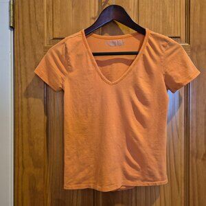 GAP Body Stretchy Orange T-Shirt (Medium that fits like Small)